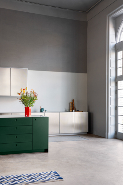Reform Aarhus Showroom silber trend keuche decohome.de
