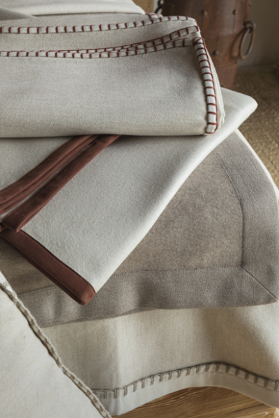 Loro Piana Interiors 2024 Collection MTM Throws Nuur Blanket silent luxury decohome.de