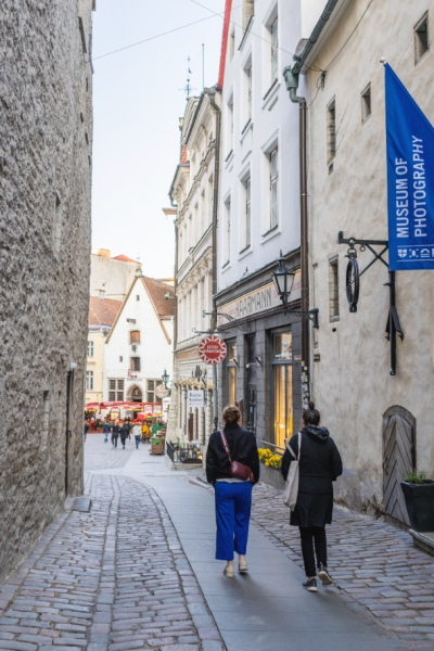 Tallin Citytrip Altstadt Gasse Museum decohome.de