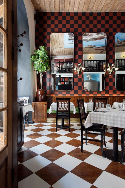 Tallin Citytrip La Pizzeria di Orm Oja Marit Ilison Creative Atelier photo Terje Ugandi Restaurant decohome.de