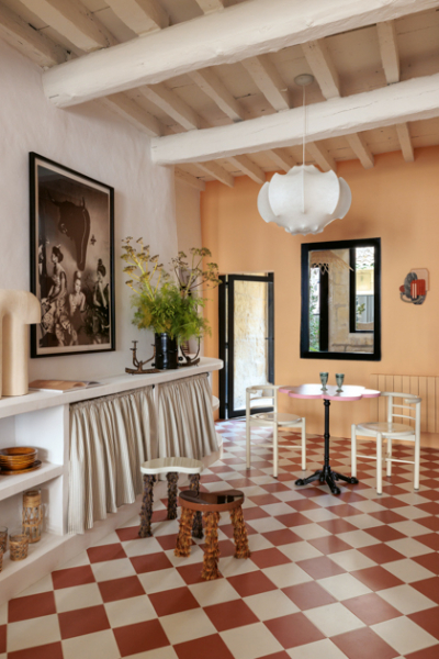 NICHE by Claude Cartier ARLES FR