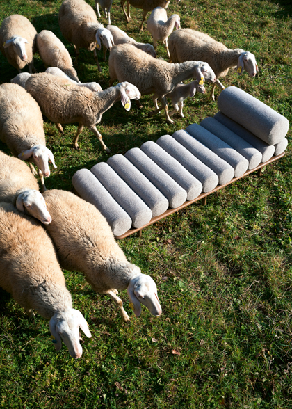 lamellen design daybed tacchini formafantasma decohome.de