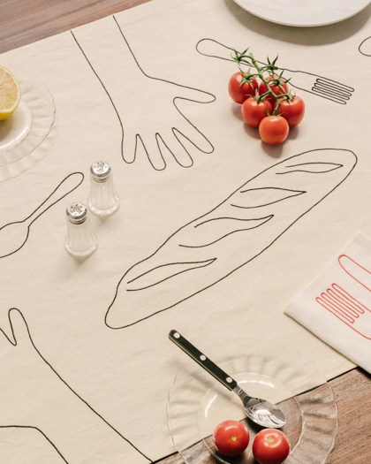 SARAH ESPEUTE tischdecke baguette bestickt decohome.de