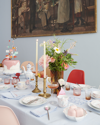 unexpected red royal copenhagen vitra the art of hosting 3daysofdesign decohome.de