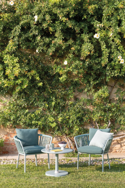 Fast Ria lounge chair Play coffee table decohome.de