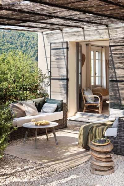 Outdoor Living Domaine Saint Sauveur 03 decohome.de