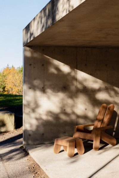 Vaarnii Faye Toogood roihuvuori Holzsessel decohome.de