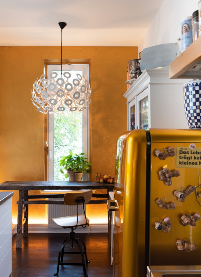 Küche goldener Kühlschrank 2006 Hamburg Seinsche Interior 30 decohome.de