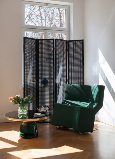 ClassiCon bell coffee table folding screen chaos chair photo hassos