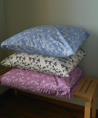 bettwaesche gemustert tekla ainoaalto artek tekla percalebedding kirsikankukka decohome.de