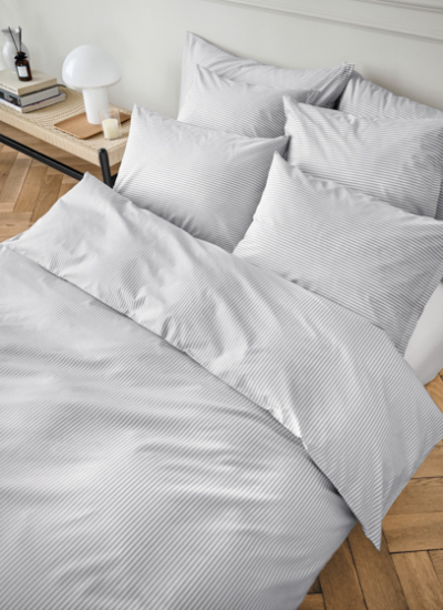 Schlafzimmer einrichte Schlossberg SS24 BARI gris Detail 0310 sRGB decohome.de