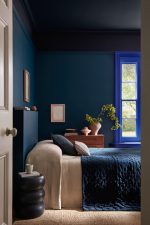 Wandfarbe blau 01 Little Greene Double Drench schlafzimmer decohome.de