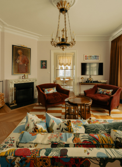 Laura Karasinski Wien Apartment Interiordesignerin Wohnen mit Farbe decohome 221005 ABS LK Apartment 020366355