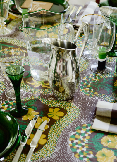 Tischdeko Weihnachten einfache Ideen SvensktTenn JulensGodaTing Jul2023 HenrikLundell 35 decohome.de