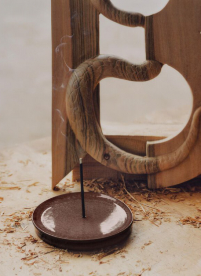 Spa Bathroom Duft Licht Byredo CNY 2025 Campaign Press Image16 Unbranded 4x5 300dpi small decohome.de