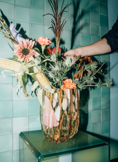 Kosta Boda Crackle Vase Amber Flamingo H270 1 decohome.de