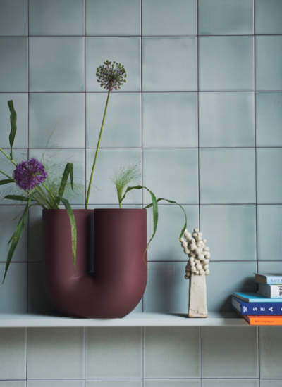 ausgefallene vasen Muuto Kink vase 26 deep red muuto org decohome.de