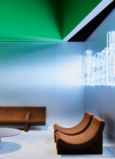 Sessel Acerbis Salone del Mobile 2025 stand cThomas Pagani decohome.de