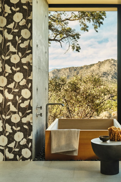 Perennials Frühjahrskollektion 2025 Down to earth Badezimmer Tapete decohome.de