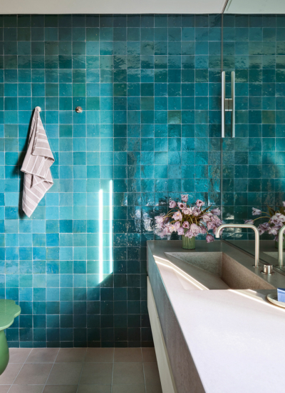 Montauk Bad blaue Fliesen Thomas Loof decohome.de