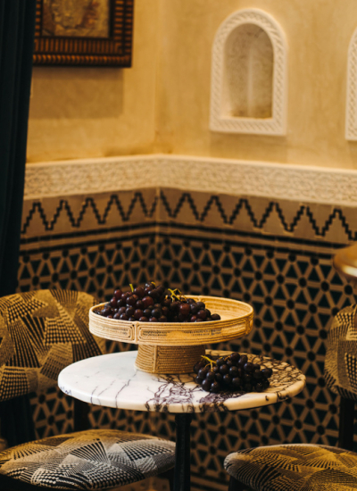 Raffia Tablett museeum x fabian freytag decohome.de