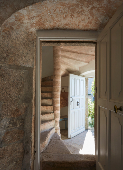 Turmtreppe Schloss Auvergne Ph by Robyn Lea decohome.de