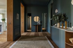 Plum Living Eingangsbereich Einbaumoebel Hervé Goluza decohome.de