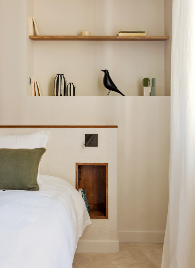 Plum Living Schlafzimmer Regal Einbaumoebel Hervé Goluza decohome.de