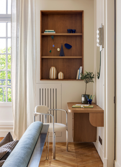 Plum Living Wohnzimmer Arbeitsplatz Einbaumoebel Hervé Goluza decohome.de