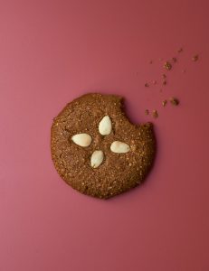 pfefferundfrost x misspomapdour Lebkuchen angebissen Foto Katharina Pflug decohome.de