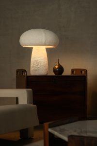 Aifunghi Campinio Table Lamp white photo by Robin Noordam Myzelium decohome.de