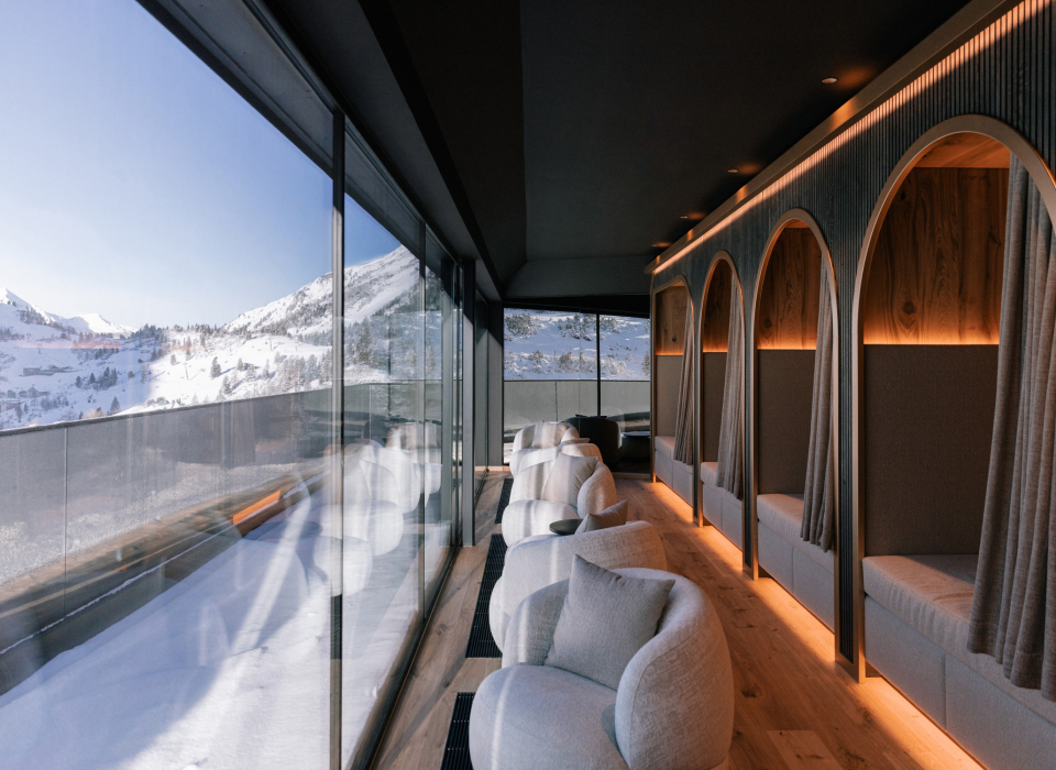 Hotel Steiner AdultsOnly RooftopSPA Foto Heldentheater Berghotel decohome.de