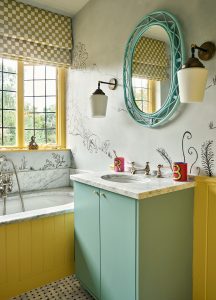 Sussex Bad gelb blau Tom Mannion decohome.de