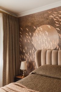 studio menash interiors tapete homestory berlin schlafzimmer detail 2 decohome.de