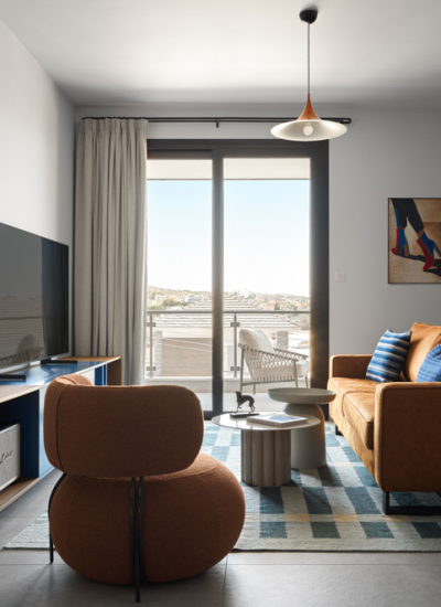 Wohnzimmer braune Moebel Streifen Maxim Maximov decohome.de