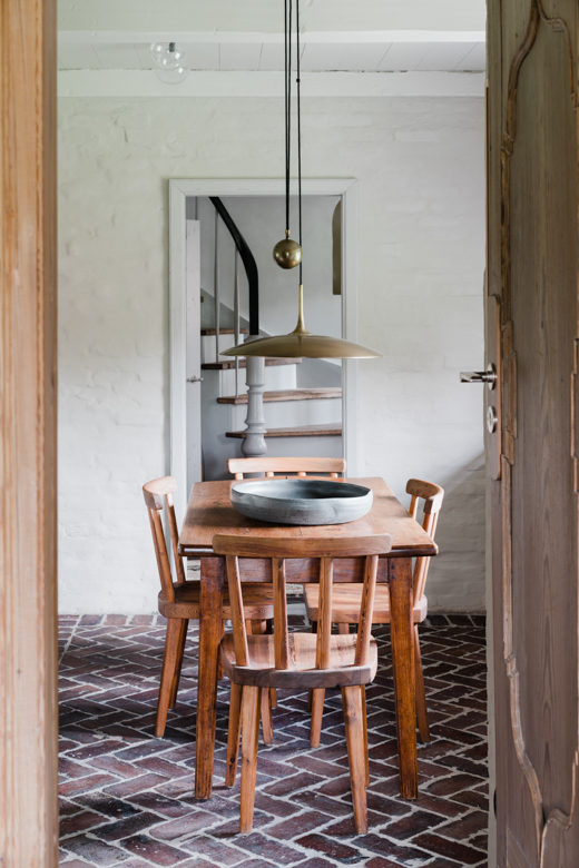 2 Altbau Sanierung Denkmalschutz Sylt Kueche Backsteinboden decohome.de 2 Altbau Sanierung Denkmalschutz Sylt Kueche Backsteinboden decohome.de