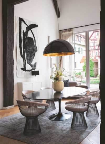 Esszimmer modern knoll stuehel Doris Wolfart Deutsches Design DECO HOME 1 26 Interior Design Heft Groß (K 250604 STA doris 01 9705) decohome.de