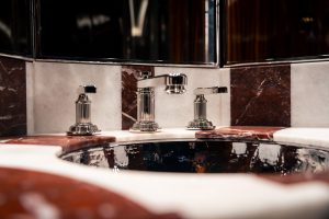 Orient Express Nahaufnahme Armatur THG Paris ©Frontline Studio decohome.de