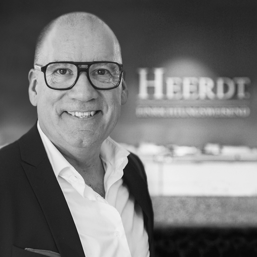 2024 01 30 Heerdt Portraitfoto Peter Heerdt RGB a decohome.de 2024 01 30 Heerdt Portraitfoto Peter Heerdt RGB a decohome.de