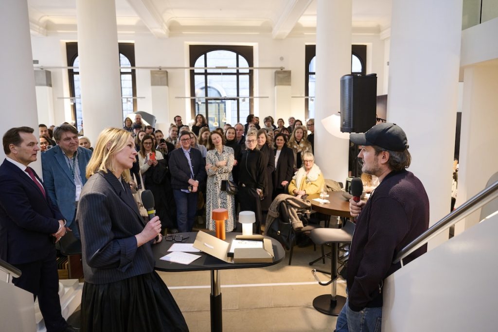 MMD Ligne Roset Herkner 8