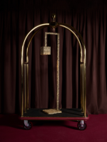 Salone del Mobile 2026 Nilufar Grand Hotel Floor lamp Iside by Allegra Hicks decohome.de
