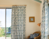 Villa Atlantic Sea Schlafzimmer blau Recamiere Vorhang Rodrigo Cardoso decohome.de