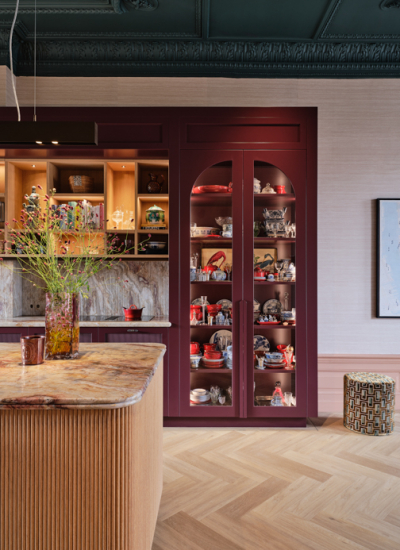 vitrine weinrot kueche stock dutch show house decohome.de