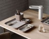 Homeoffice Holztisch Stiftebecher Boxen beigeMittel (blomus SS 23 Herba 20220926 BLOMUS1767 decohome.de)