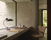 Homeoffice Schreibtisch mit Lampe gestreifter Stuhl FH Series 7 3217 Cherry Voulez Vous 002 KI 6631 T Black decohome.de