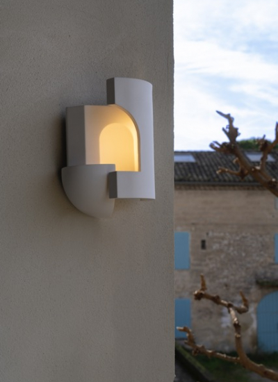 Outdoor Leuchten weisse Wandleuchte Mittel (DCW © Michel Figuet 3812) decohome.de