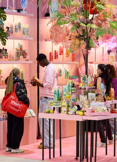 TheCabinetOfCuriositeas 2 GiftAndPlay Hall7 MaisonObjet FrancisAmiand decohome.de