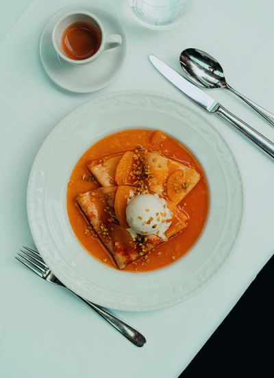 carte Blanche Berlin Pfandkuchen mit orange K © Florian Kroll S O Das Stue 75 decohome.de