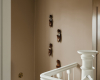 Homestory Toyine Treppenaufgang weiss Andrea Papini decohome.de