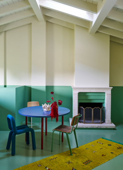 Casa Martilenkos Tisch Kamin blau gruen Francesco Dolfo decohome.de